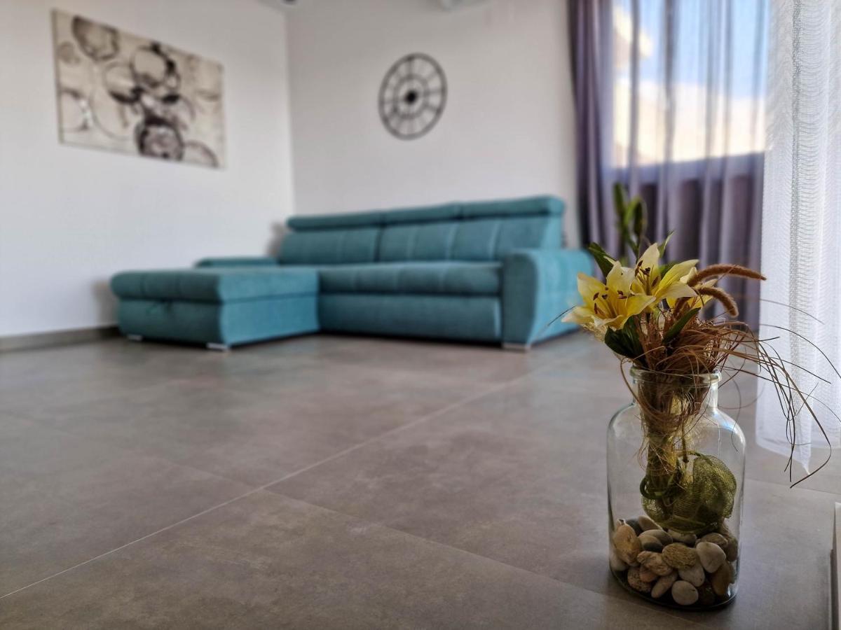 Villa Poseidon Novalja Exteriér fotografie